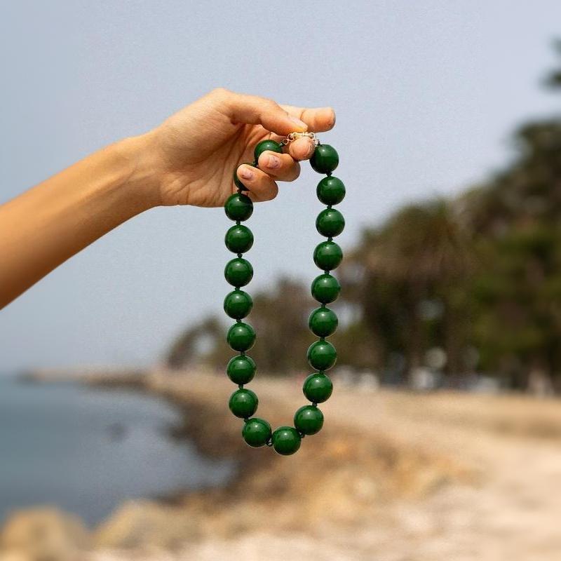 Retro Boho Round Bead Choker Colorful Plastic Beaded Handmade Knot Rope Necklace for Summer Beach Travel Wear