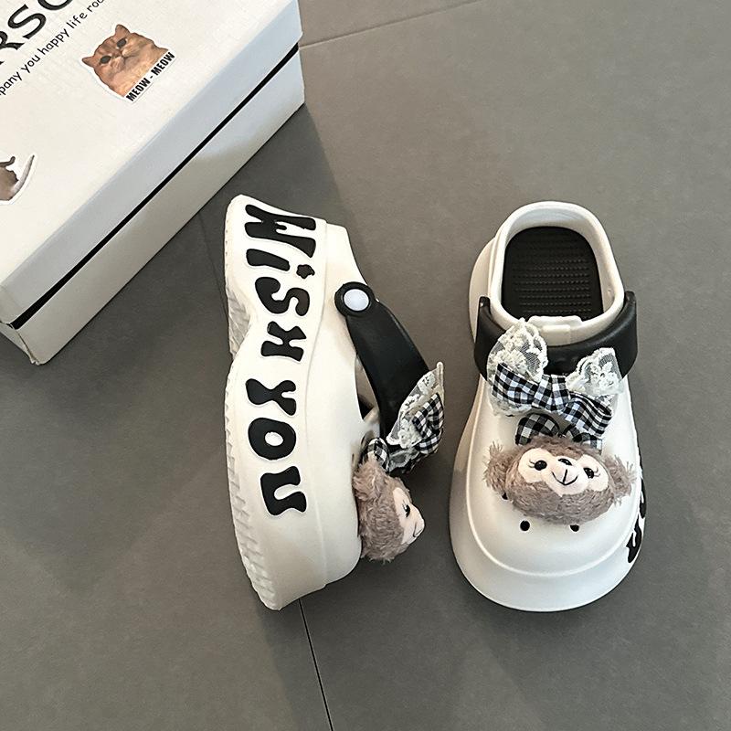

Cartoon thick-soled heightening cute hole shoes women s new summer Shirley Mei wearing thick-soled seaside sandals 40-41