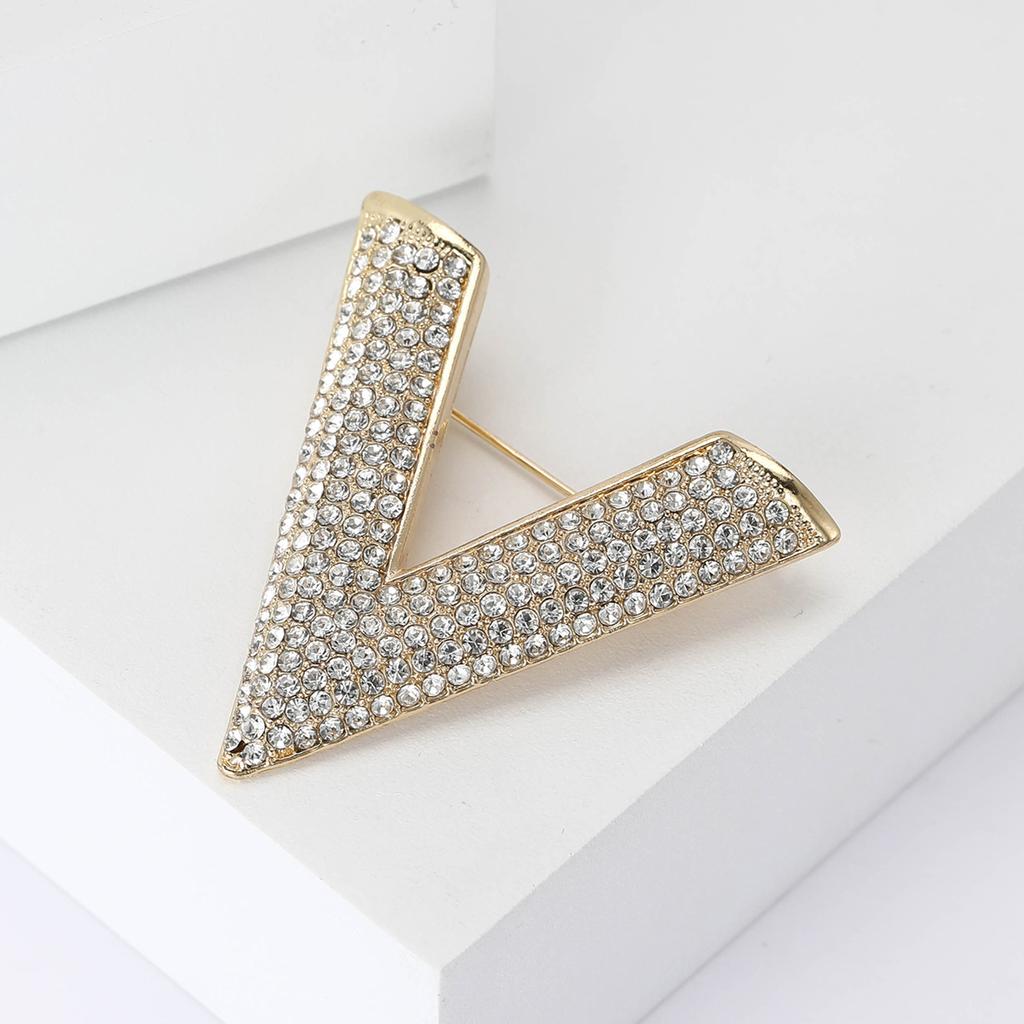Japan And Korea Fashion Versatile Alloy Rhinestone Big V Brooch Creative Design Women'S Suit Coat Corsage Jewelry Pin