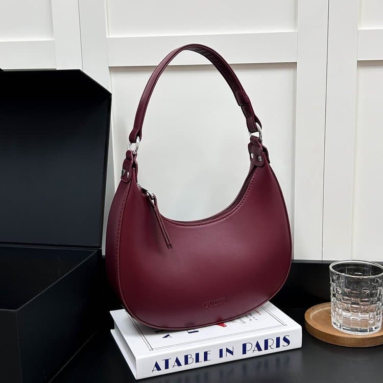New Women's Shoulder Bag Portable Oblique Half-moon Bag