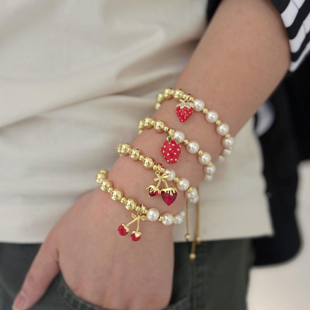 Hot-Selling Mother'S Day Beaded Cherry Bracelet Pearl Bracelet Niche Personality Dripping Oil Strawberry Round Bead Jewelry