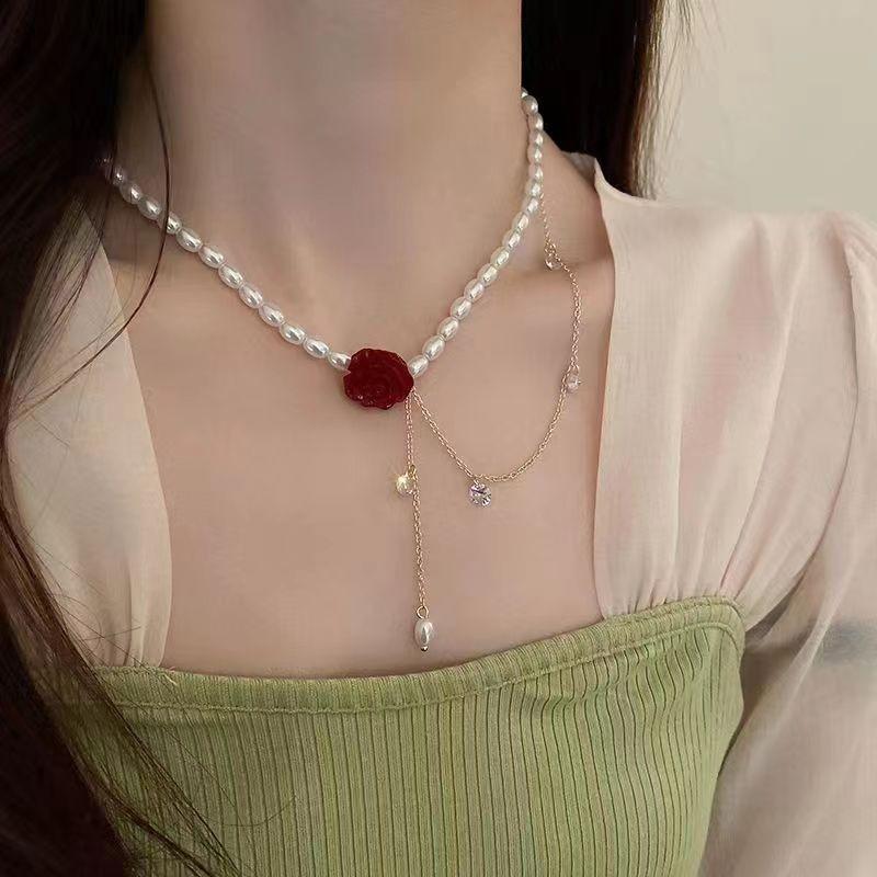Rose Zircon Pearl Necklace Women's Light Luxury Niche Design Wind Neck Chain Collarbone Chain Temperament Necklace