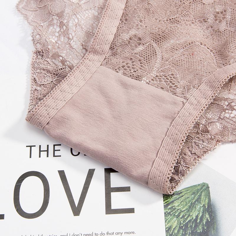 Low-Waist Seamless Lace Women's Triangle Panties with Breathable Pure Cotton Antibacterial Crotch