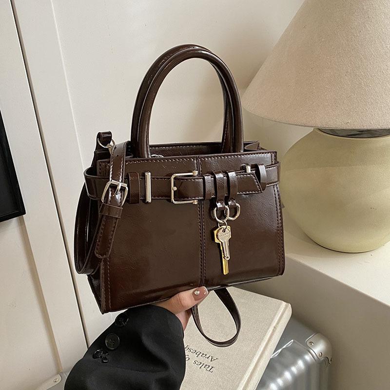 Retro Small Bag Women's Versatile New Niche Design Shoulder Messenger Bag Portable Small Square Bag