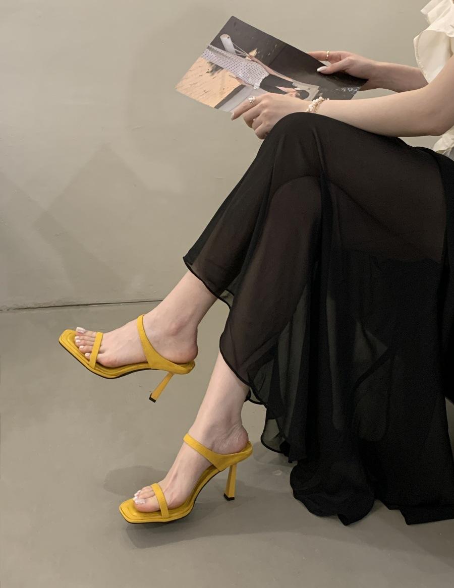 

Fairy shoes 2025 spring and summer new niche French leopard print one-word drag open-toed stiletto high-heeled cool slippers 40 жёлтый