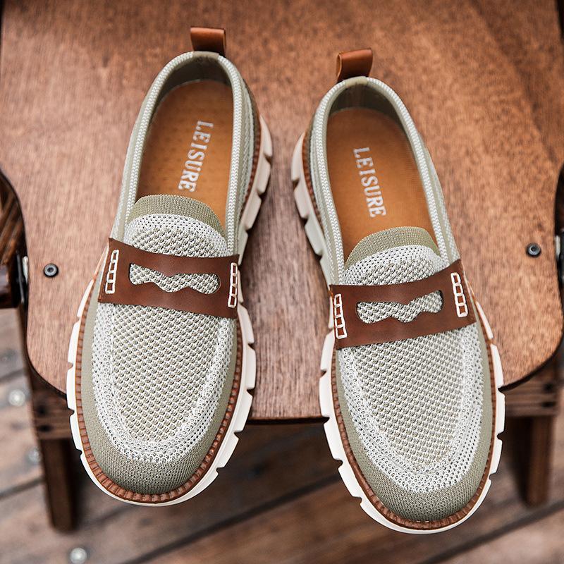 Large size 48 British style casual men's shoes fashionable breathable lightweight sports loafers one-pedal lazy shoes