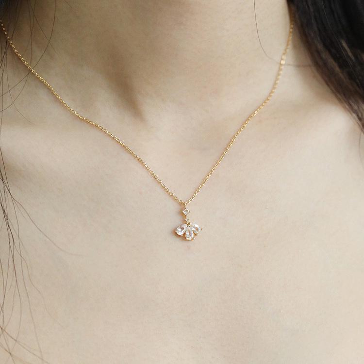 

Геометрическое колье-подвеска из стерлингового серебра 925 пробы: Корейская мода, Универсальная роскошь, Высококлассная ключичная цепочка для женщин 925 Silver