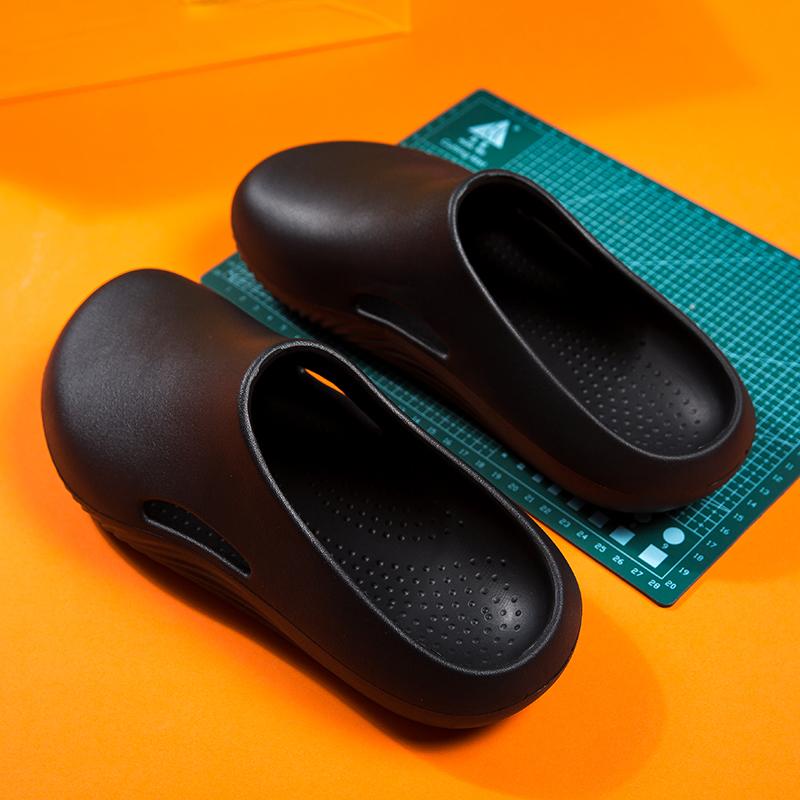 Fashion Men Slippers Oil proof Waterproof Chef Shoes Casual Comfortbale EVA Slippers Summer Outdoor non-slip Beach Fishing Shoes