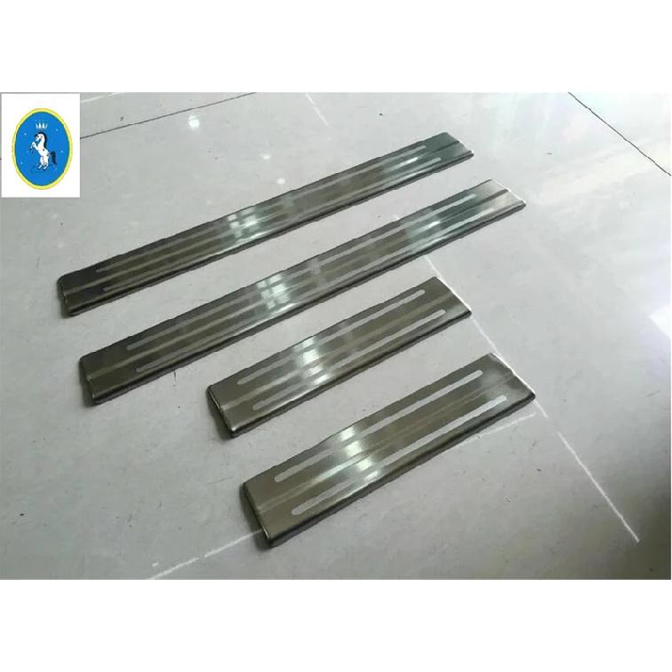 Stainless Steel Auto Inner Door Scuff Plate Door Sill Protector Kit Cover Trim Accessories For Toyota Prius Prime PHV 2017 2018