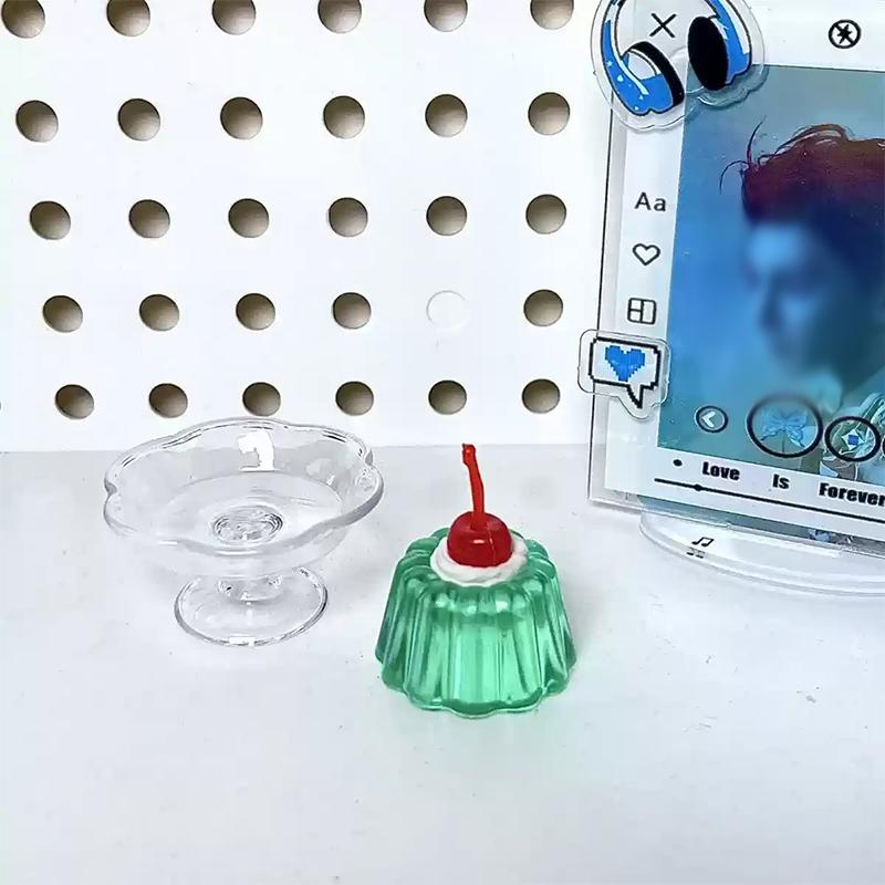 Showa Style Tea Ornaments Ancient Honeydew Melon Soda Jelly Cute Girl Dripping Glue Finished Product 2D Photo Props Green Gift