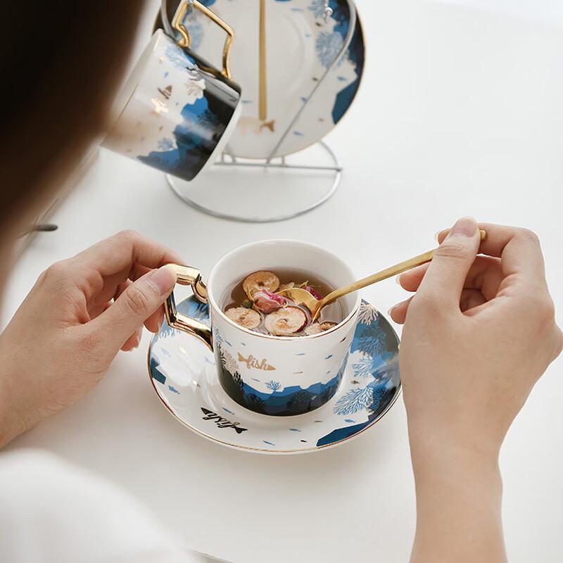 Oeny Europäisches Keramik-Kaffee-Tassen- und Untertassenset