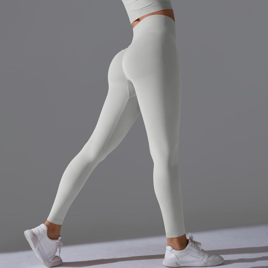 Seamless High-Waisted Yoga Pants with Peach Lift - Quick-Dry and Breathable for Running and Fitness