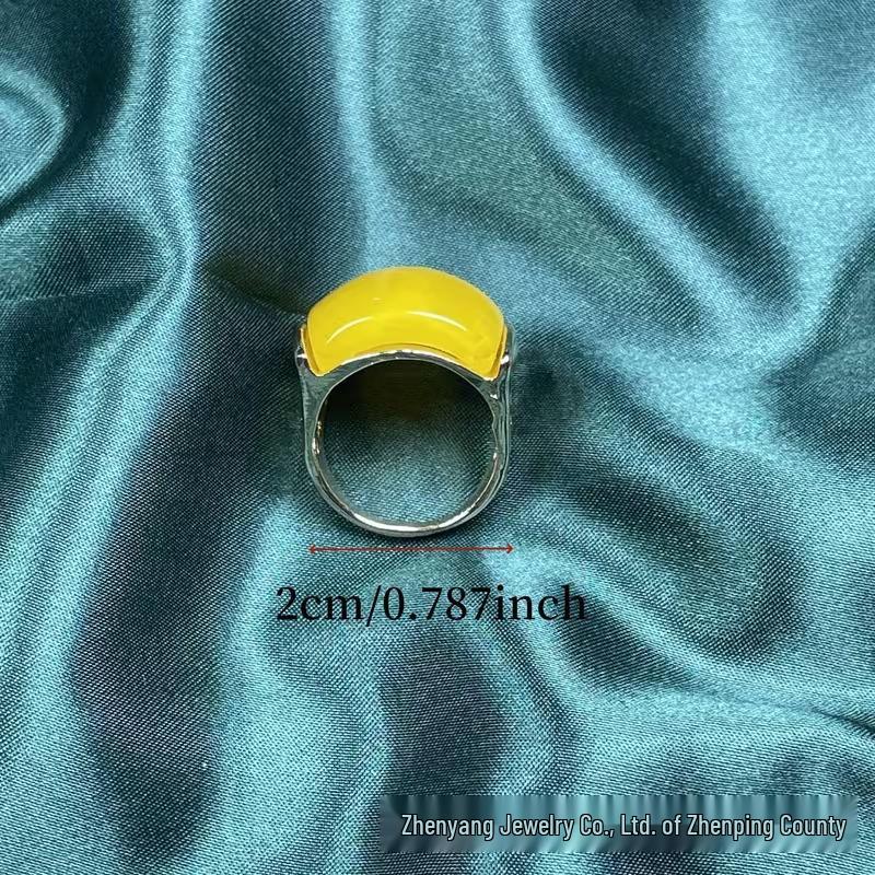 Retro Tang Grass Pattern Amber Beeswax Square Ring - Unisex Chinese Style