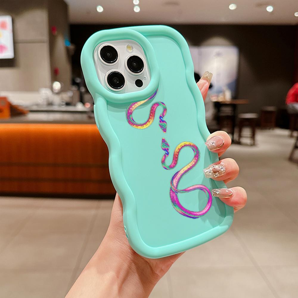 N73 Чехлы для телефонов N73 Black Gold Snake Design Macaron с волнистыми краями — фото 12