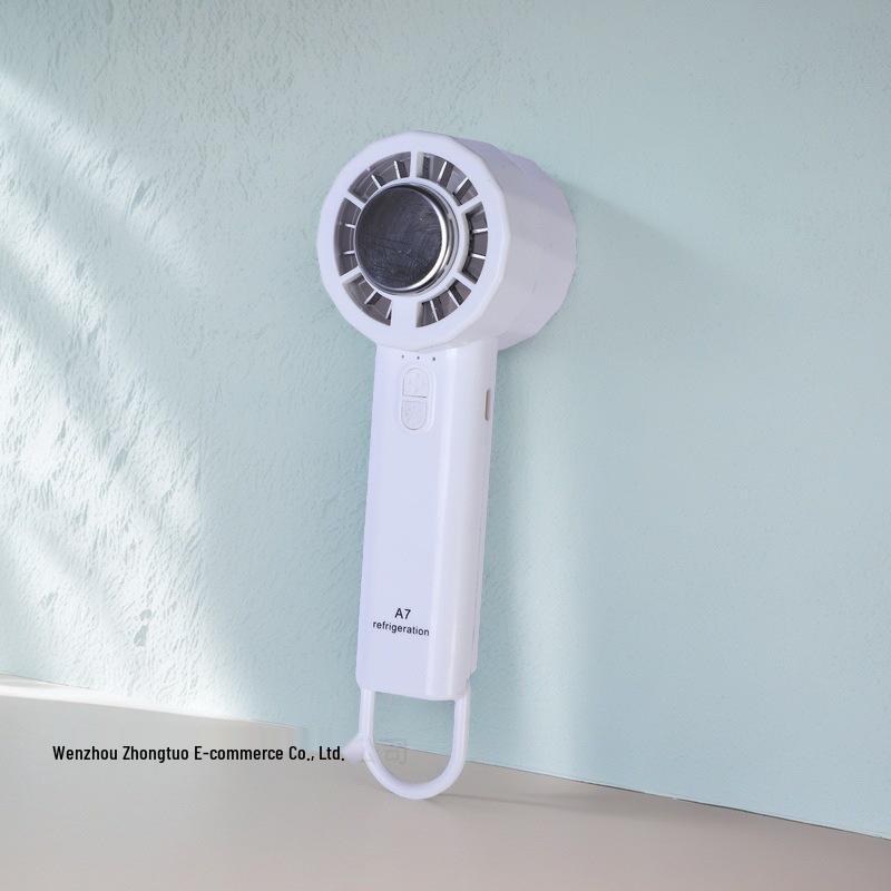 Mini Silent Handheld Semiconductor Cooling Fan Chinese Packaging