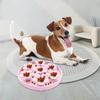 Cute Cat Paw Flower Shape Non-slip Silicone Pet Slow Feeder Mat Heat-resistant Anti-choking Dog Licking Mat Platos Para Gatos