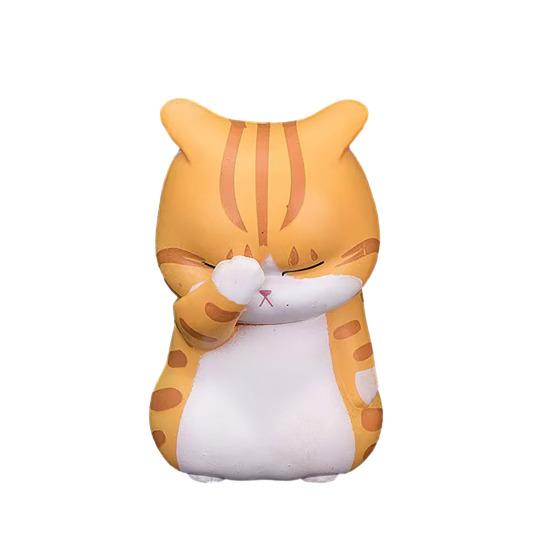 Mini Cat Figurines Car Dashboard Decoration Cute Cat Car Interior Accessories for Home Office Desk Automotive Decor