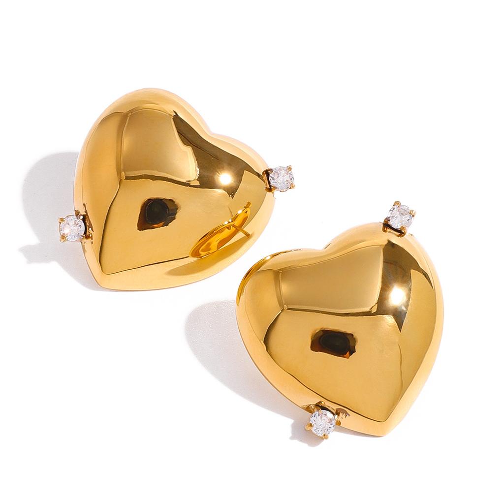 Yori Stainless Steel Heart Stud Earrings 18K PVD Plated Daily Smooth Hypoallergenic Waterproof Jewelry for Women Gift