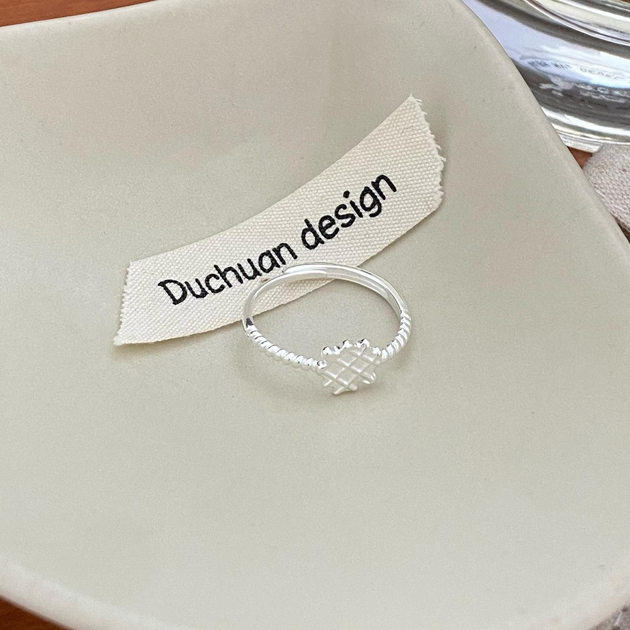 

ANENJERY Нове універсальне, просте геометричне кільце-серце з хлібним пончиком для жінок, що подорожують на роботу, темпераментне кільце з вказівним пальцем