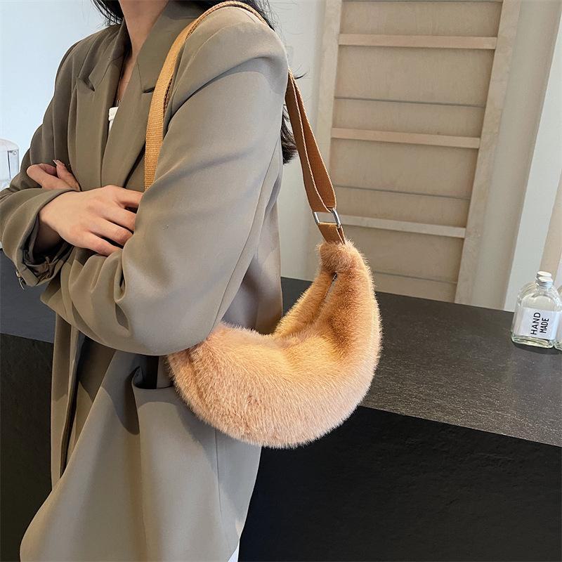 

Winter 2024 Large Capacity Fashion Casual One-Shoulder Underarm Messenger Bag for Women 31*10*13 хакі