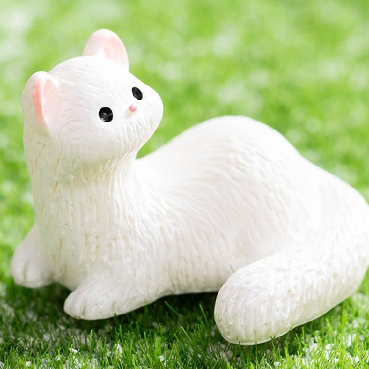 Small Scene Animal Figure Set of 3 for Desktop and Shelf Styling, Three Pose Display Accent for Windowsill Placement and Home Corner