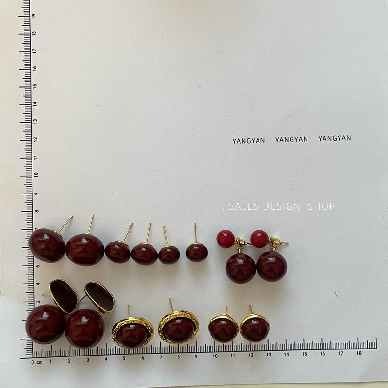 Retro Red Pearl Earrings: Light Luxury Fashion Studs for Women – Versatile & Stylish