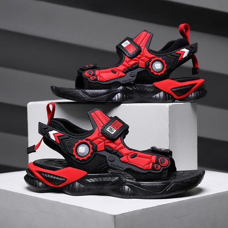 2025 summer boys mecha sandals non-slip soft sole medium and large children's beach shoes Velcro children's sports shoes