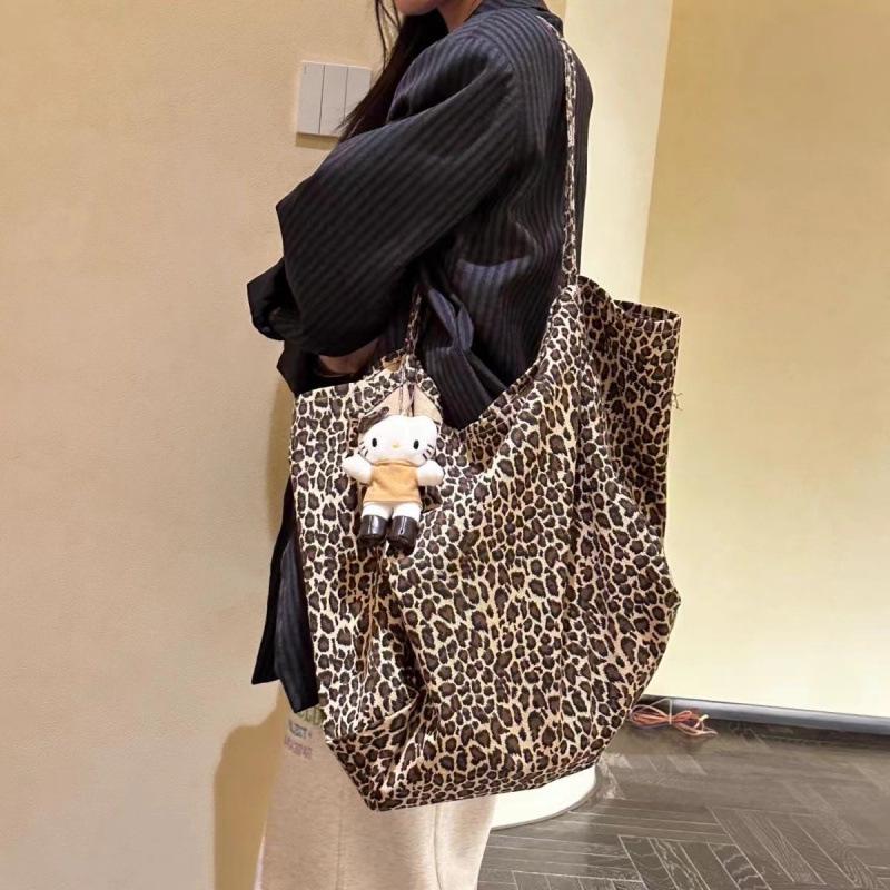 

Large Capacity Leopard Print Canvas Shoulder Bag - Versatile & Relaxed Japanese Korean Style