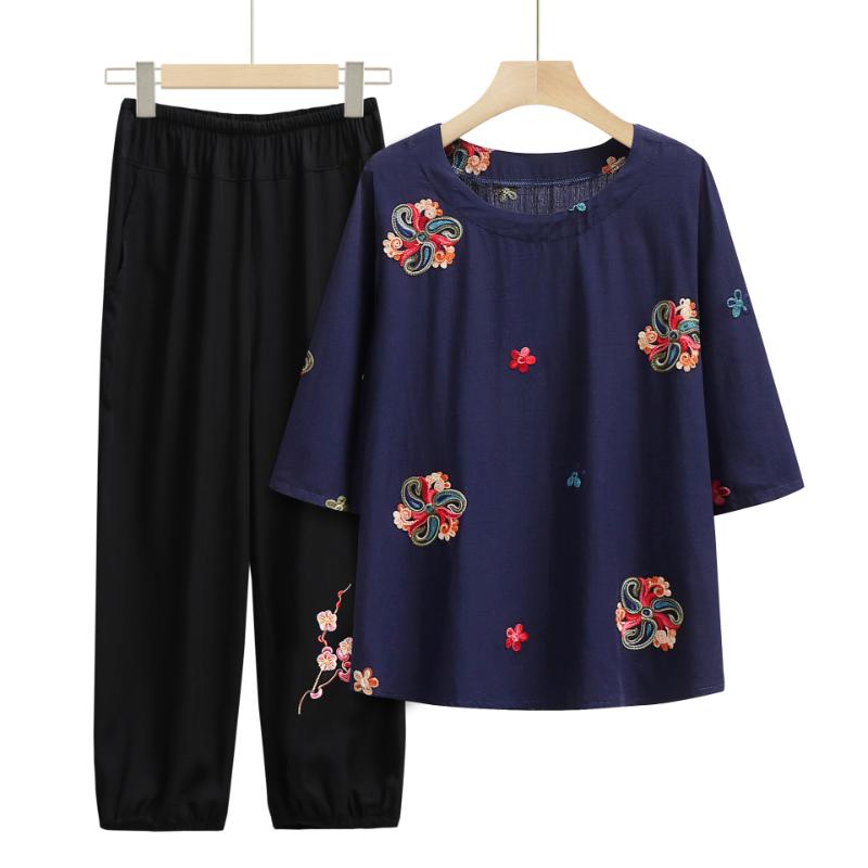 Summer Two-Piece Set Short-Sleeved Embroidered T-Shirt Top Ankle-Length Pants Women Suits Mothes Clothes XL-6XL