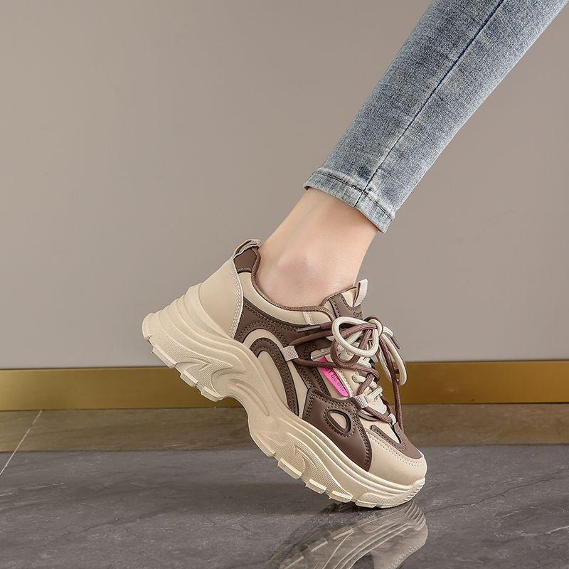 

Наступить в дерьмо, ощущение толстой подошвы, папины кроссовки, женская весна 2025, новая мода, нескользящая мягкая подошва, спортивная и повседневная обувь, визуально уменьшает стопу 40 хаки