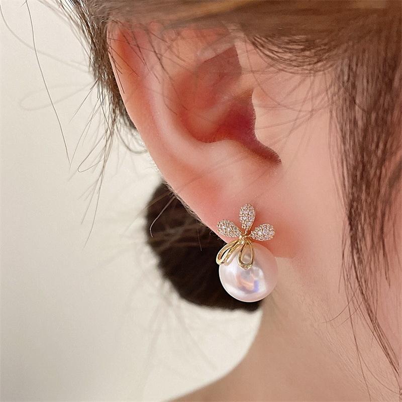 Korean New Exquisite Bow Pearl Stud Earrings For Women Contracted Crystal Heart Shape Earring Girl Temperament Jewelry