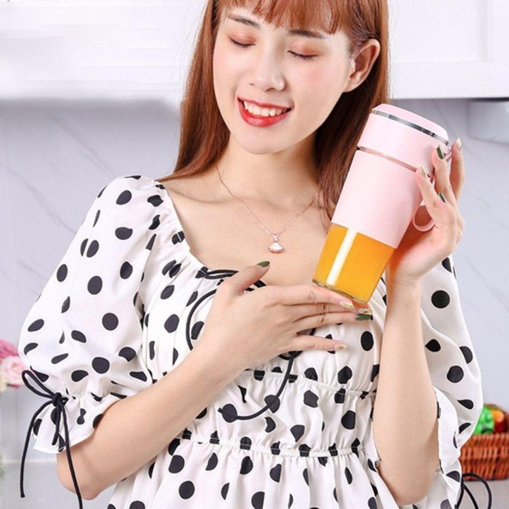 Rechargeable Fruit Juice Maker Wireless Juicer Machine Portable Smoothie Blender  Office
