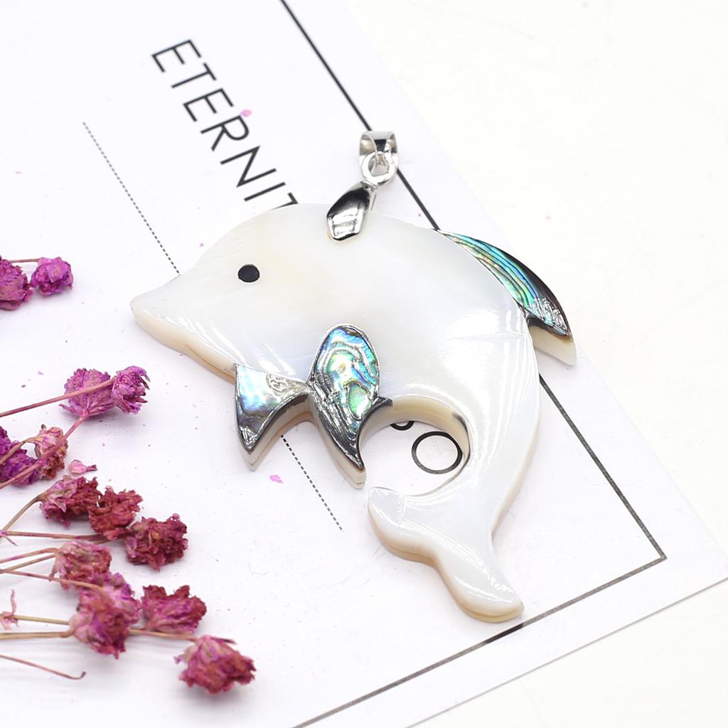 1Pc, Natural Shell Plastic Zinc Alloy Dolphin Pendant, Cute Animal Jewelry Gift for Women Girl, Beach Style Dolphin Charms for Jewelry Making DIY