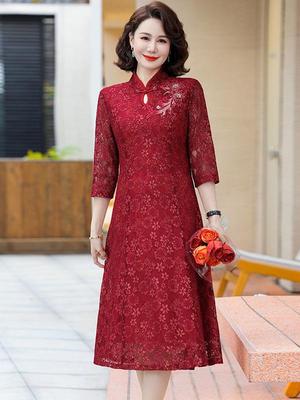 Elegancka Haftowana Sukienka Qipao dla Matki Panny Młodej/Pana Młodego - Średniej Długości Wiosenna Formalna Kreacja dla Kobiet w Średnim Wieku i Starszych