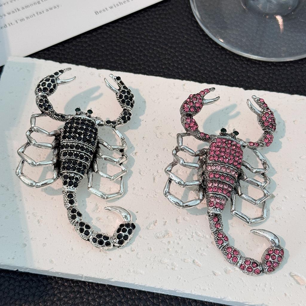 Animal Brooch, Water Scorpion Brooch, Versatile New Style, Men's and Women's Suit Coat Corsage, European and American