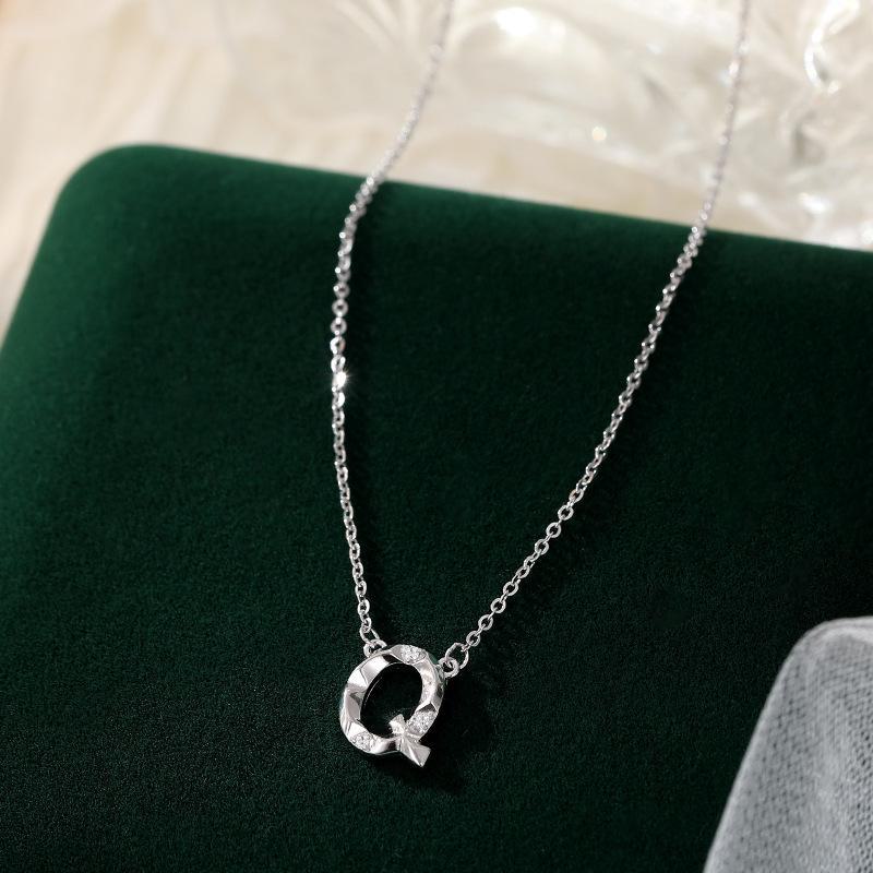 Banyan Tree S925 Silber Halskette mit englischen Buchstaben und Diamanten – Elegante und vielseitige Schlüsselbeinkette für Damen