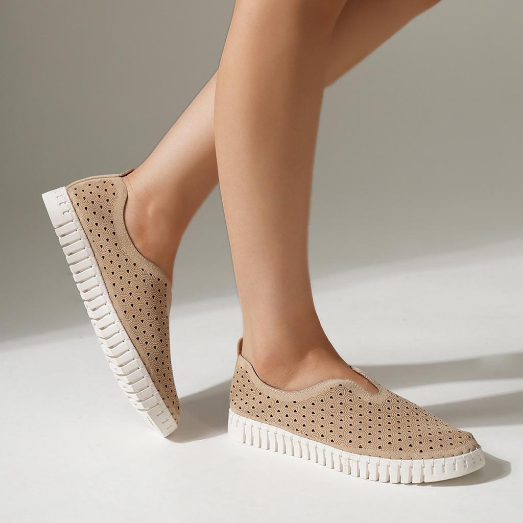 Foreign Trade Large Size Thick-soled Casual Board Shoes for Women Are Versatile and Breathable, Hollowed Out, Wearing Small White Shoes with One 