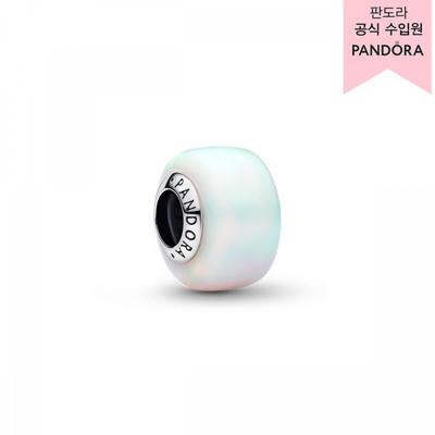 Opal Essence Charm 794245c01