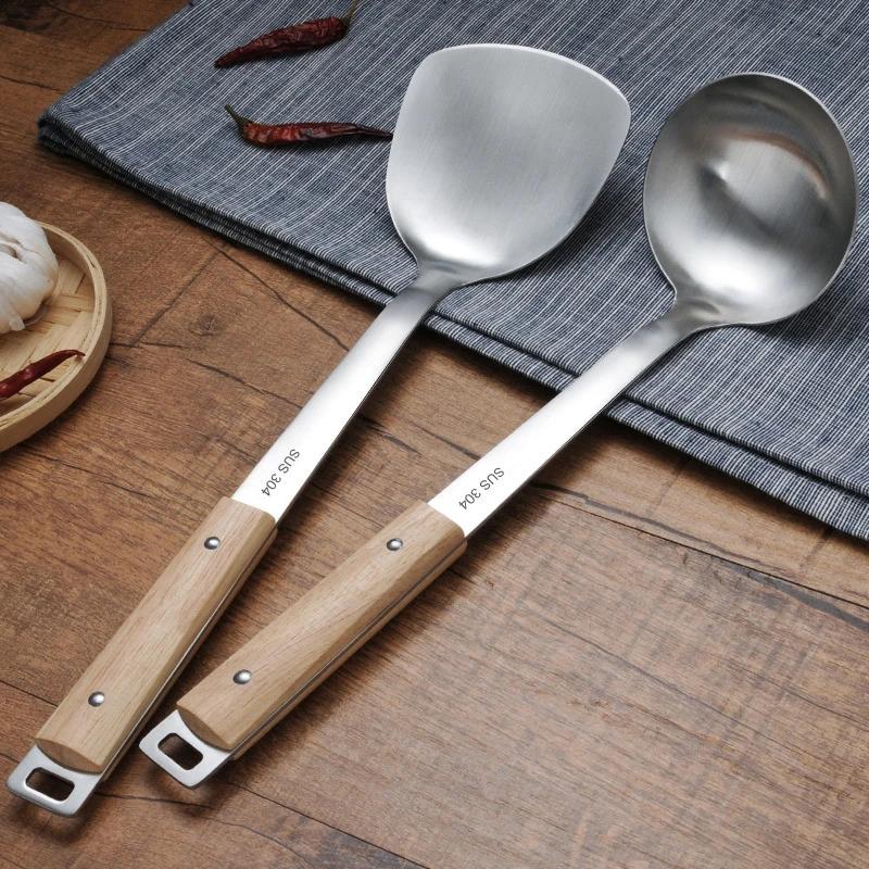 Wooden Handle Wok Spatula 304 Stainless steel spatula cooking Utensils spoon long handle Large Size turner Fried Steak Shovel