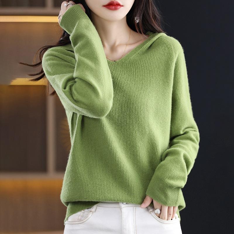 First-line ready-to-wear 24 autumn and winter new hooded knitted sweater women's loose hooded sweater women's age-reducing primer sweater