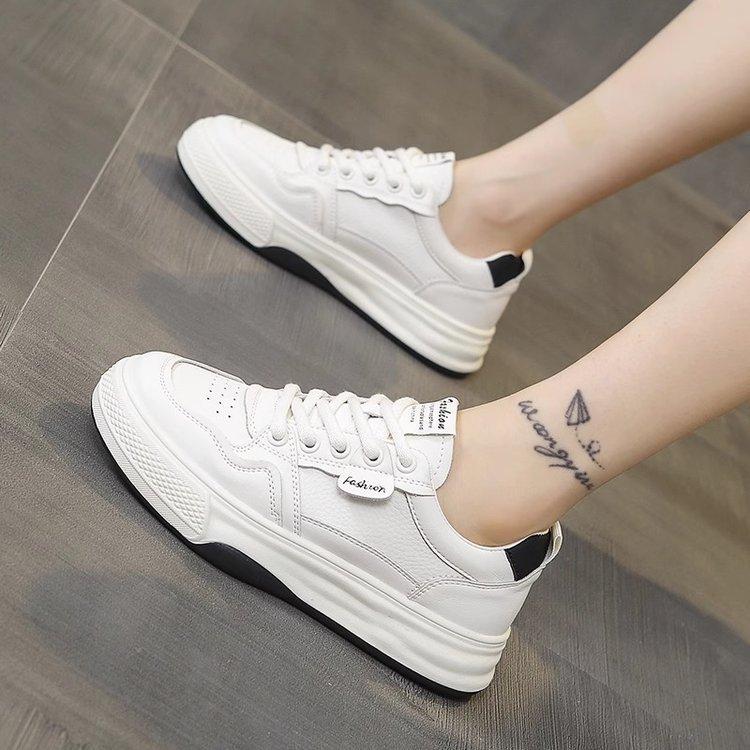 Thick-soled fashion versatile little white shoes women's 2025 autumn new versatile leather surface casual sports low-top board shoes ins