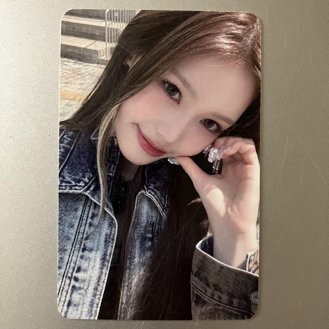 

[USED] izna Izuna BEEP applemusic Pre-order bonus trading card Sebi