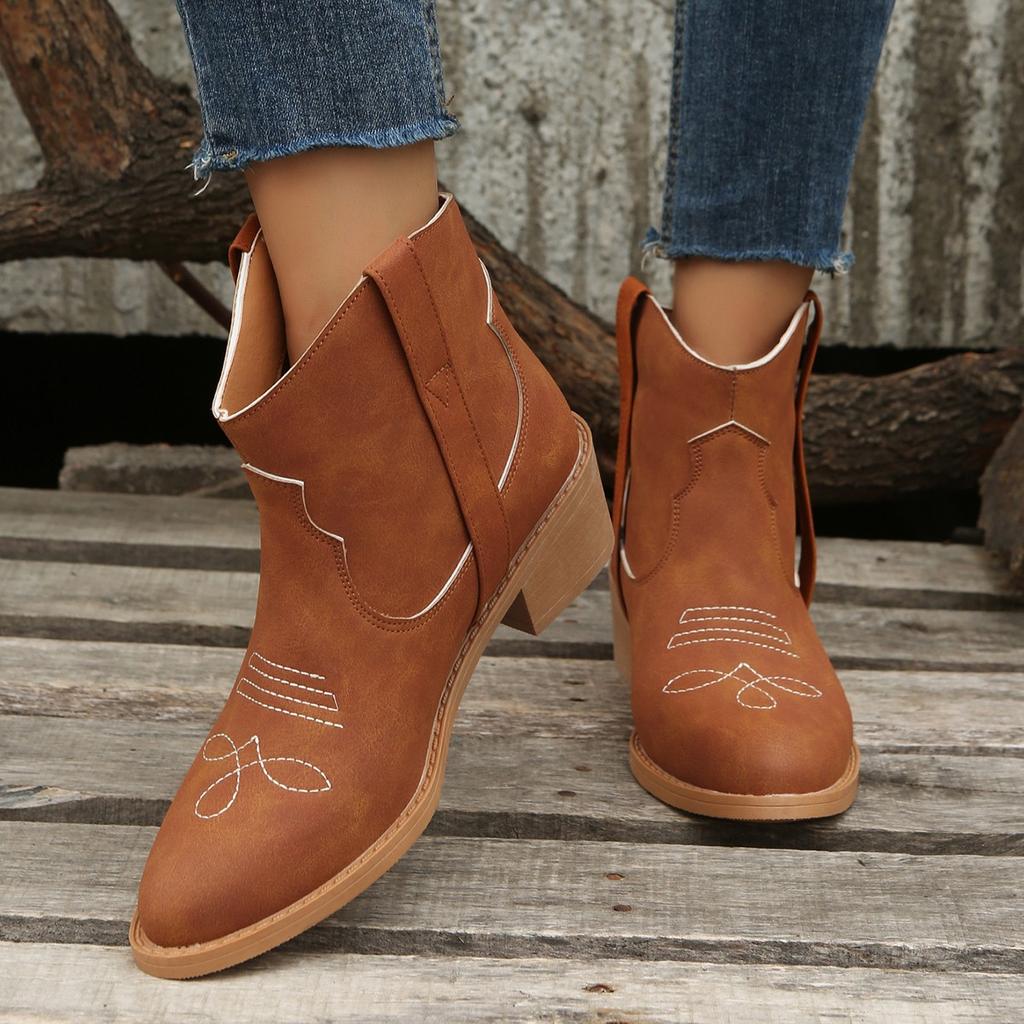 Zimowe klasyczne botki Chelsea dla kobiety Prawdziwy zamsz Szpiczasty nosek Koturny Obuwie do kostki Proste Wygodne Kowbojki Damskie