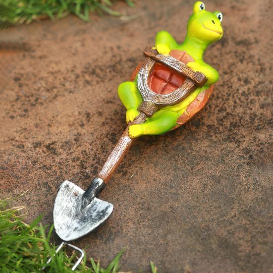 Yousheng Animal Garden Statue Frog Rabbit Turtle on Shovel Resin Ornament Flower Pot Insert Animal Figurine for Bonsai Decoration Outdoor Flower Bed