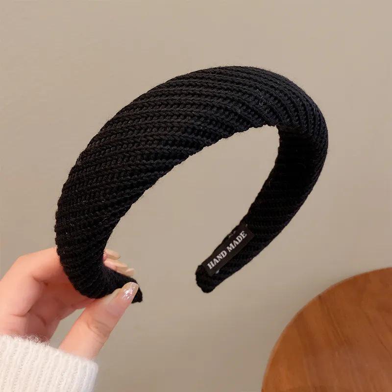 Women's Retro Korean Christmas Headband: High-End Autumn/Winter Hair Jewelry & Versatile Accessory