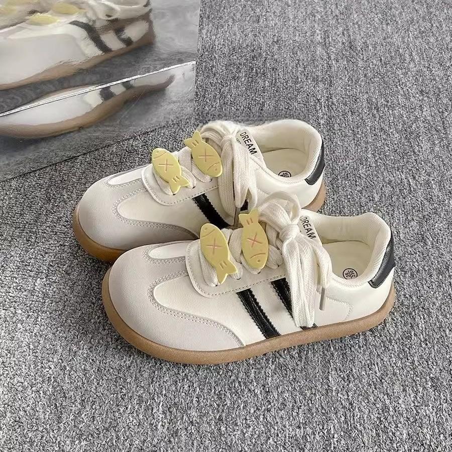 Plateau weiße Schuhe Damen Frühling 2025 neu beliebt vielseitig schicke Schuhe niedliche lässige Sport Moral Trainingsschuhe