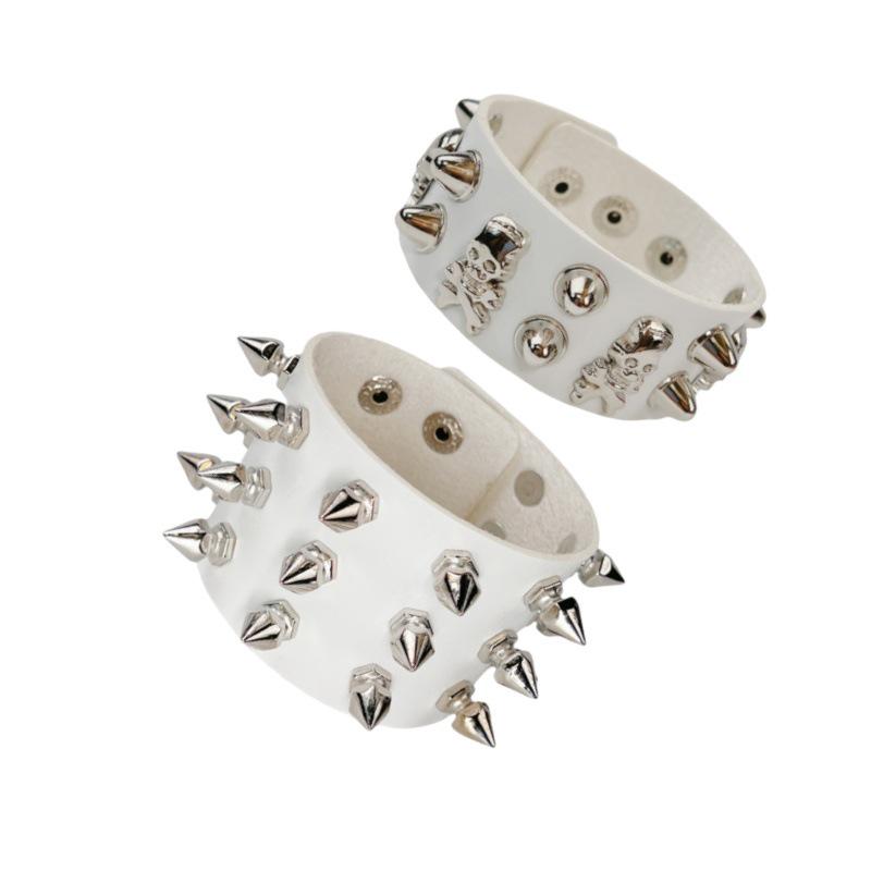 Bracciale Punk Teschio Gotico Europeo e Americano: Stile Rock per Nightclub Y2K e Accessori per Moto