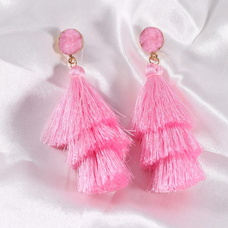 Layered Tassel Earrings for Women Bohemian Ethnic Long Dangle Statement Earrings Edgy European Style Jewelry зелёный