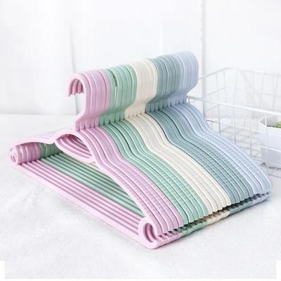 Lot de 5 cintres antidérapants en plastique, multifonctionnels, sans couture, pour vêtements