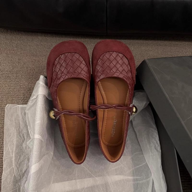 Retro splicing round head Mary Jane shoes women's shoes red wedding shoes woven word belt casual flat evening single shoes